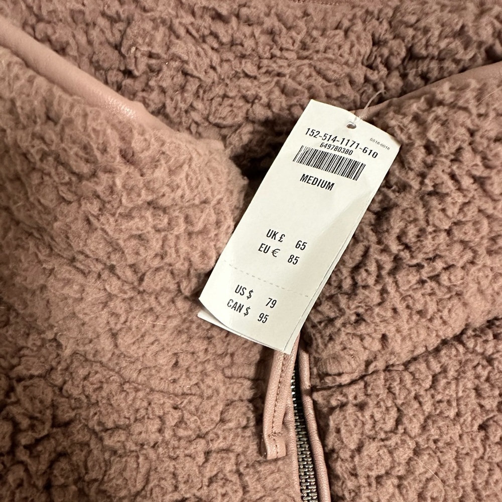 Sherpa Half-Zip Elevated Trim Sweatshirt - Picture 5 of 5